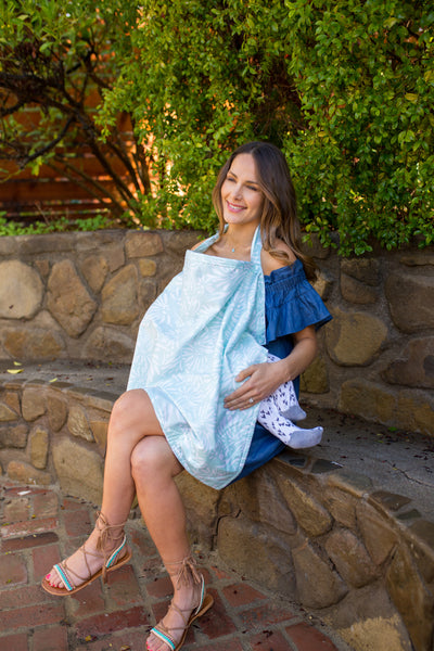 Breastfeeding with Confidence: A Guide to Choosing the Right Nursing Cover.