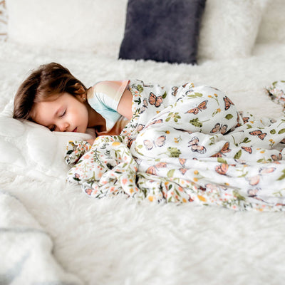 Butterfly + Flutterby Oh So Soft Snuggle Blanket - Bebe au Lait