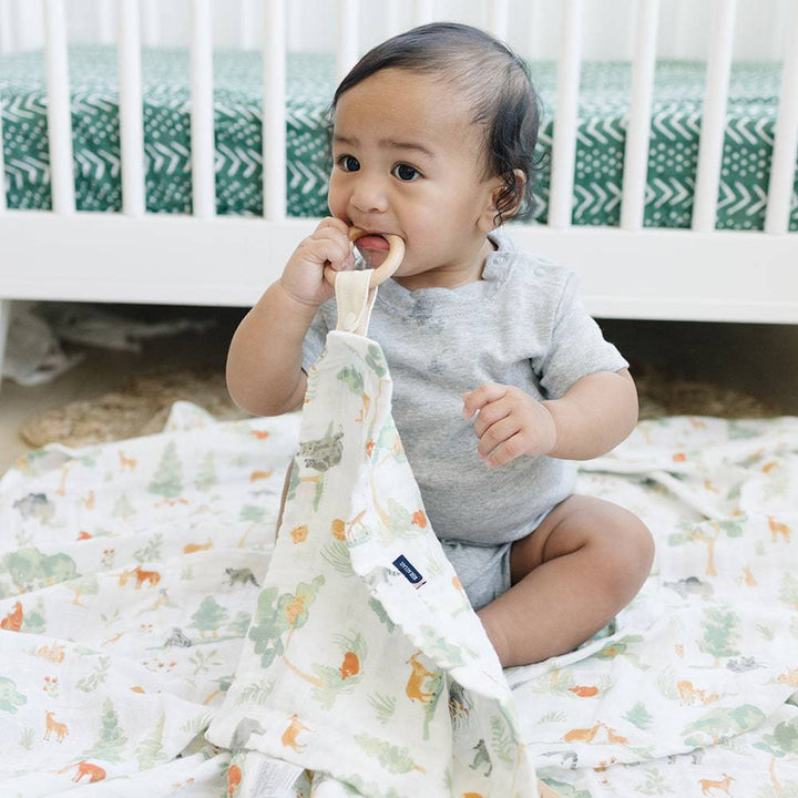Forest Friends Classic Muslin Teether Blanket Bebe au Lait