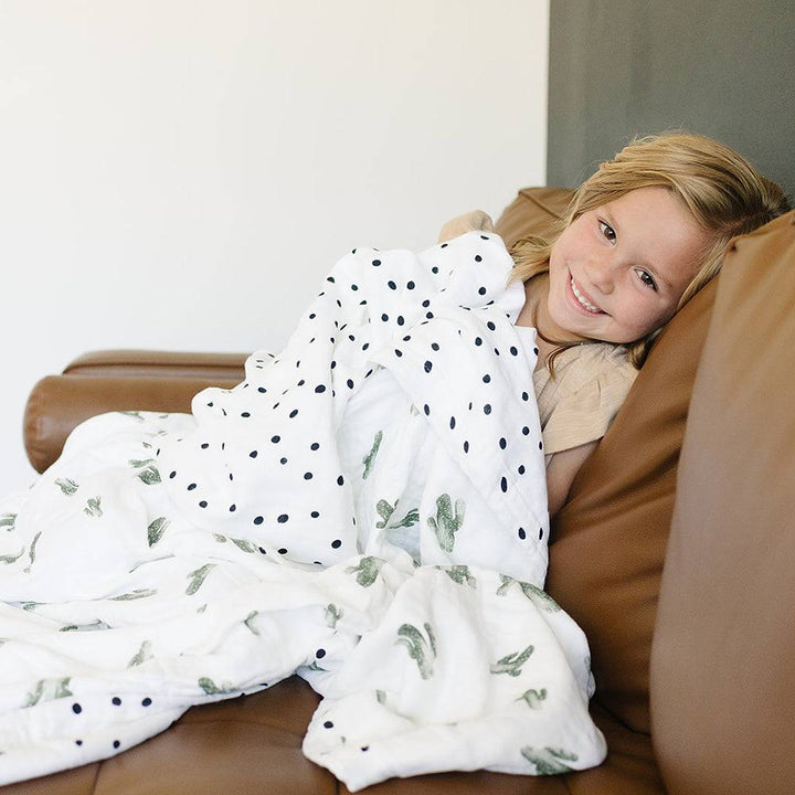 Saguaro Dottie Oh So Soft Muslin Super Snuggle Blanket Bebe au Lait